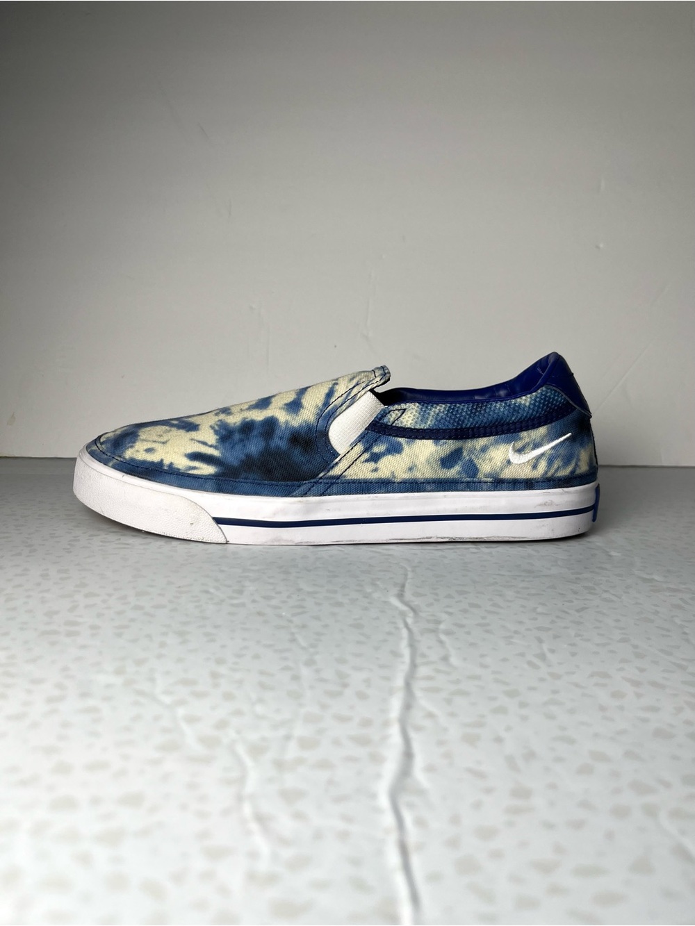 Nike Men's Court Legacy Print Slip-On Casual Sneakers Size 9.5